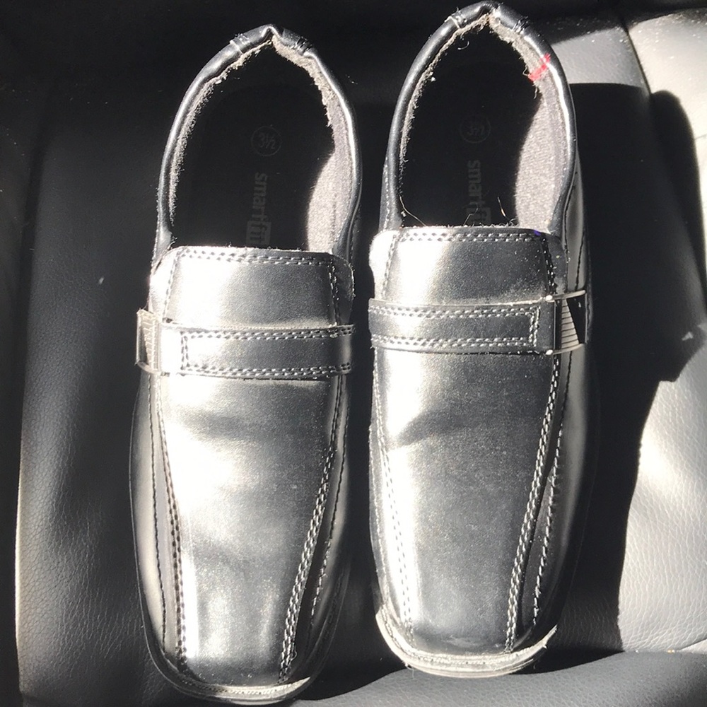 Boys black smart fit dress shoes